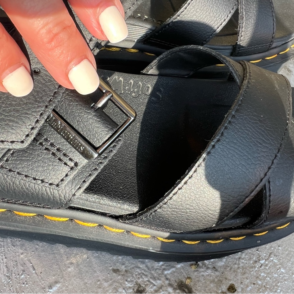 Dr martins used like new used 4 times